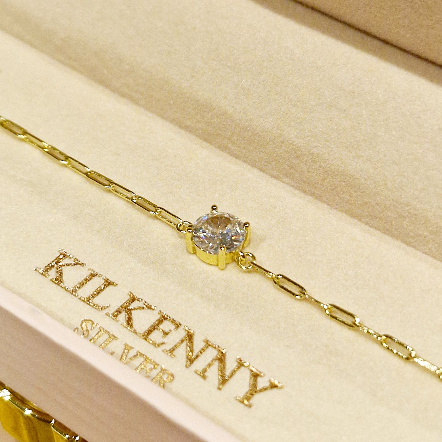 GOLD STONE CHAIN BRACELET