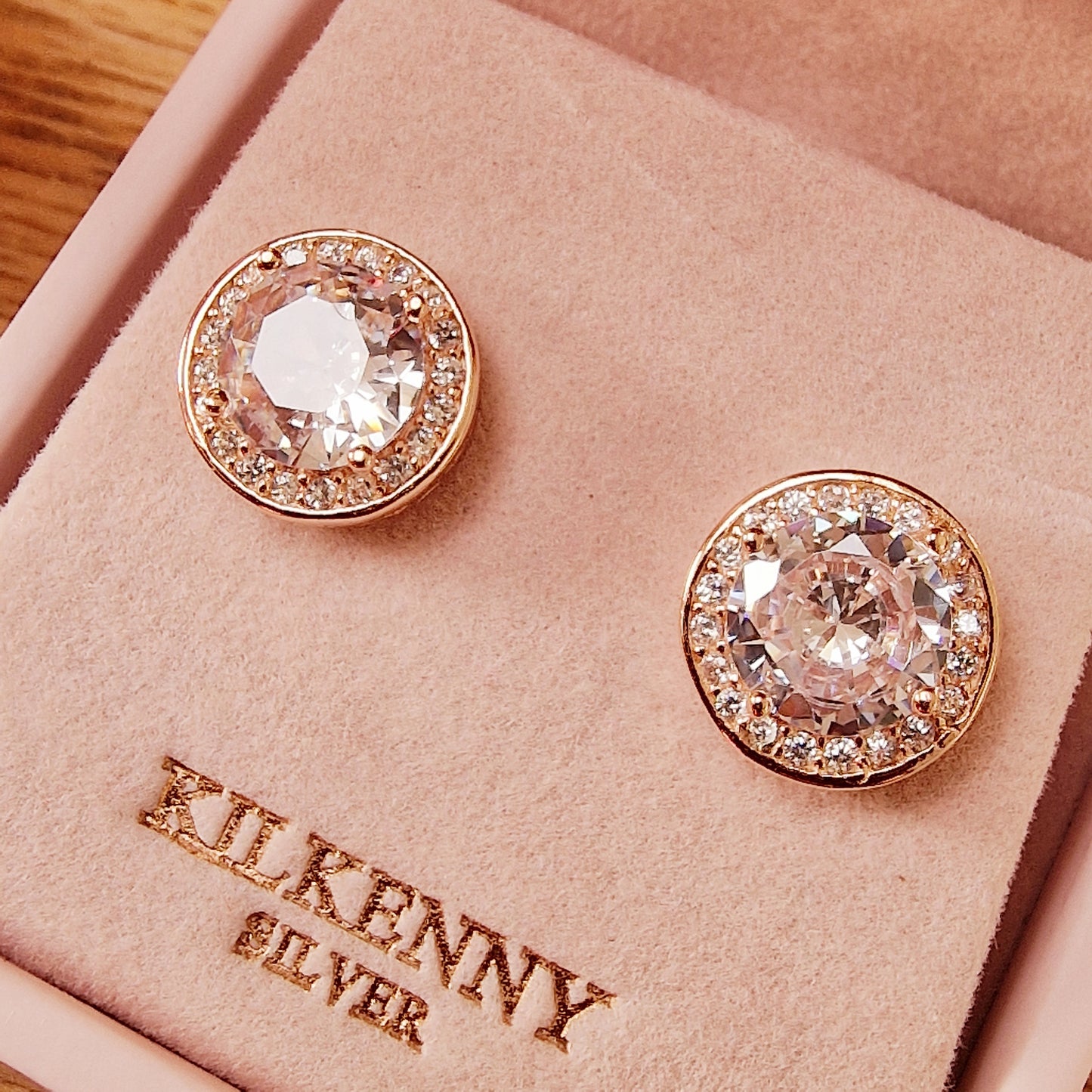 Large round stone rosegold earrings E1355