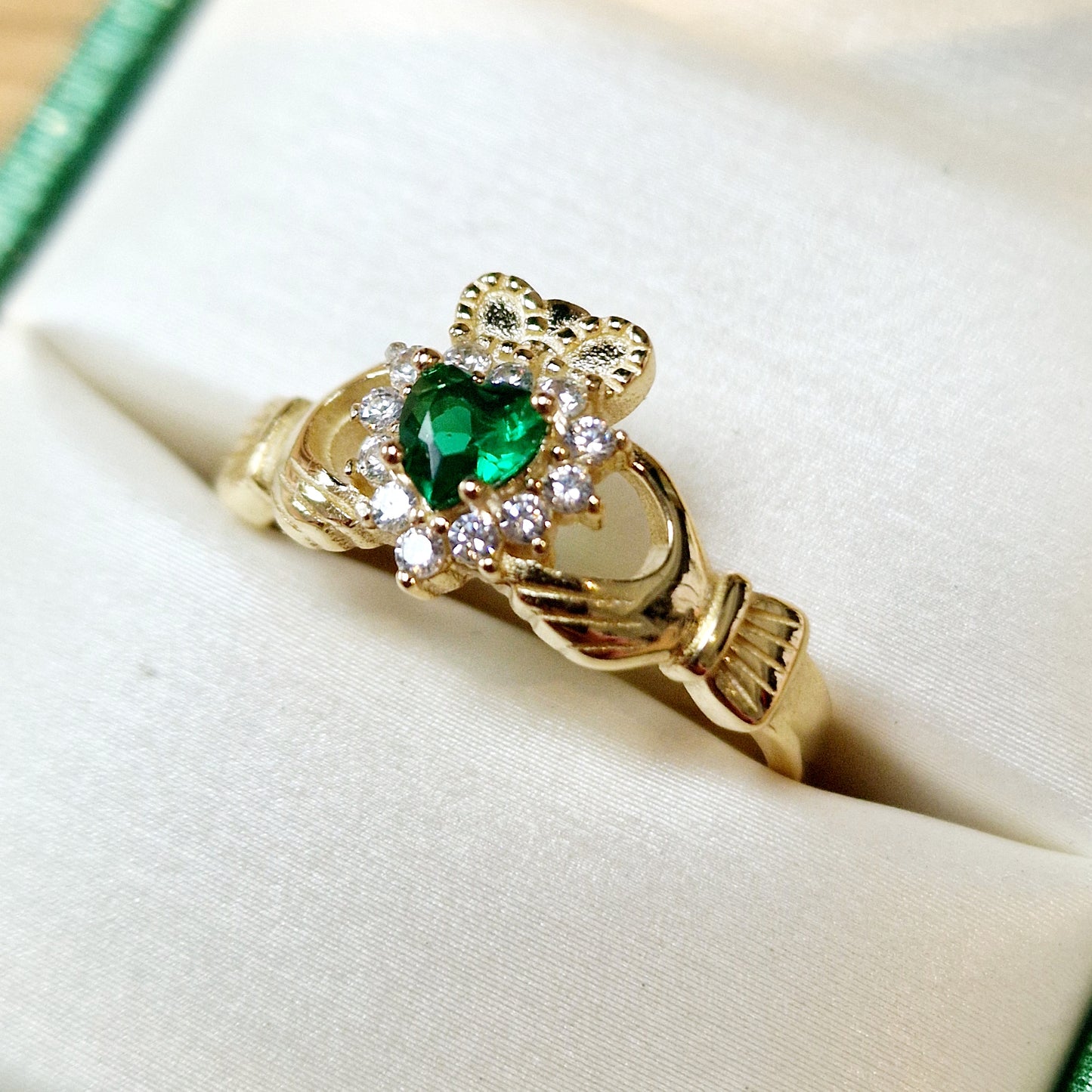 Dimonte Celtic Claddagh Ring with Emerald Cubic Zirconia- Gold R293