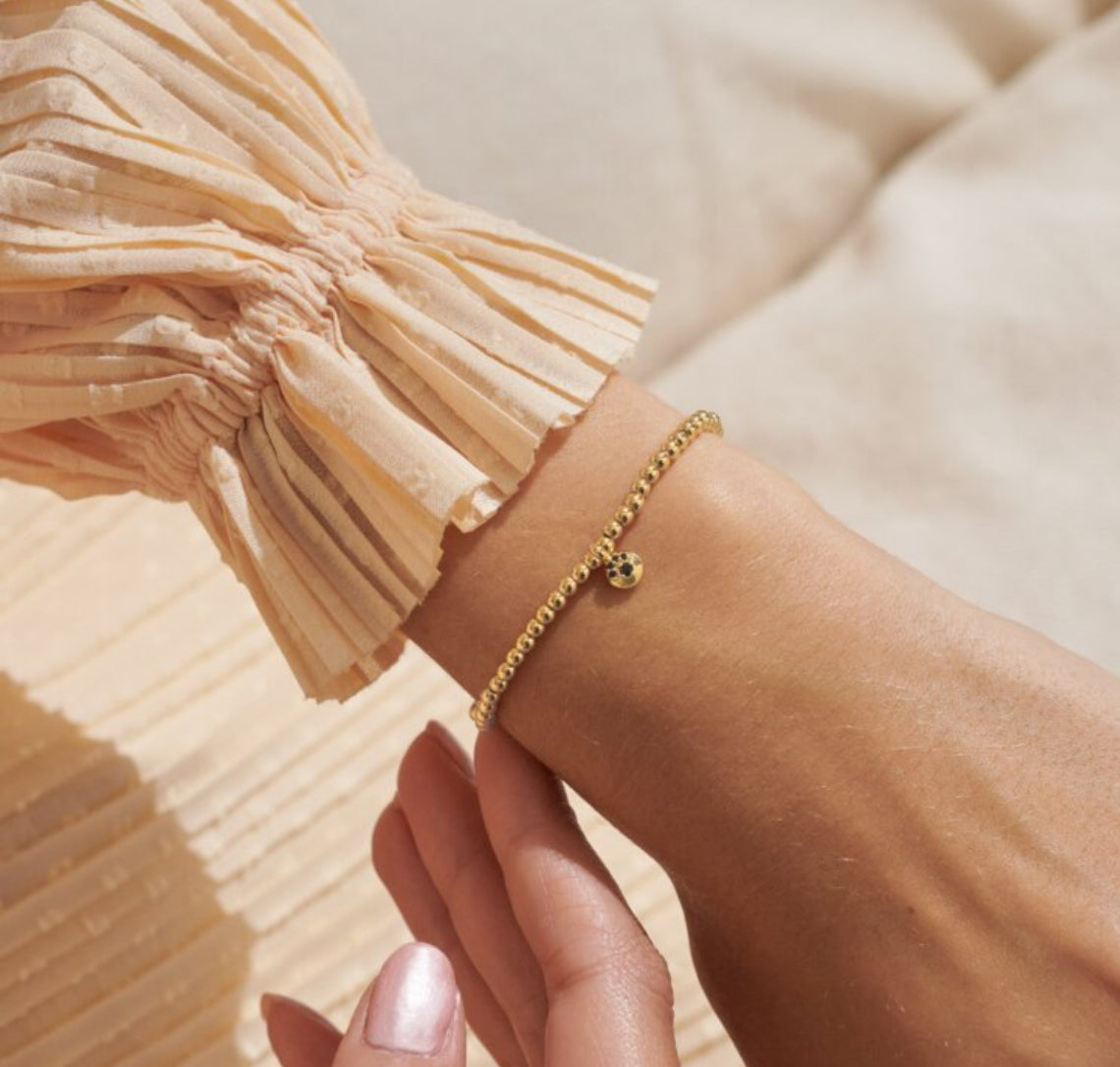 A Little 'Paw Print' Bracelet In Gold Plating