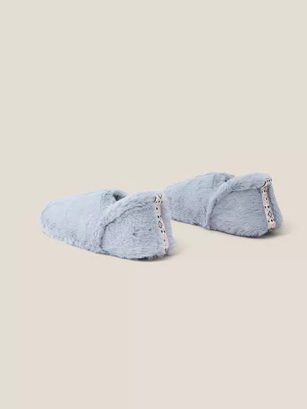 FAUX FUR SLIPPER IN LIGHT BLUE