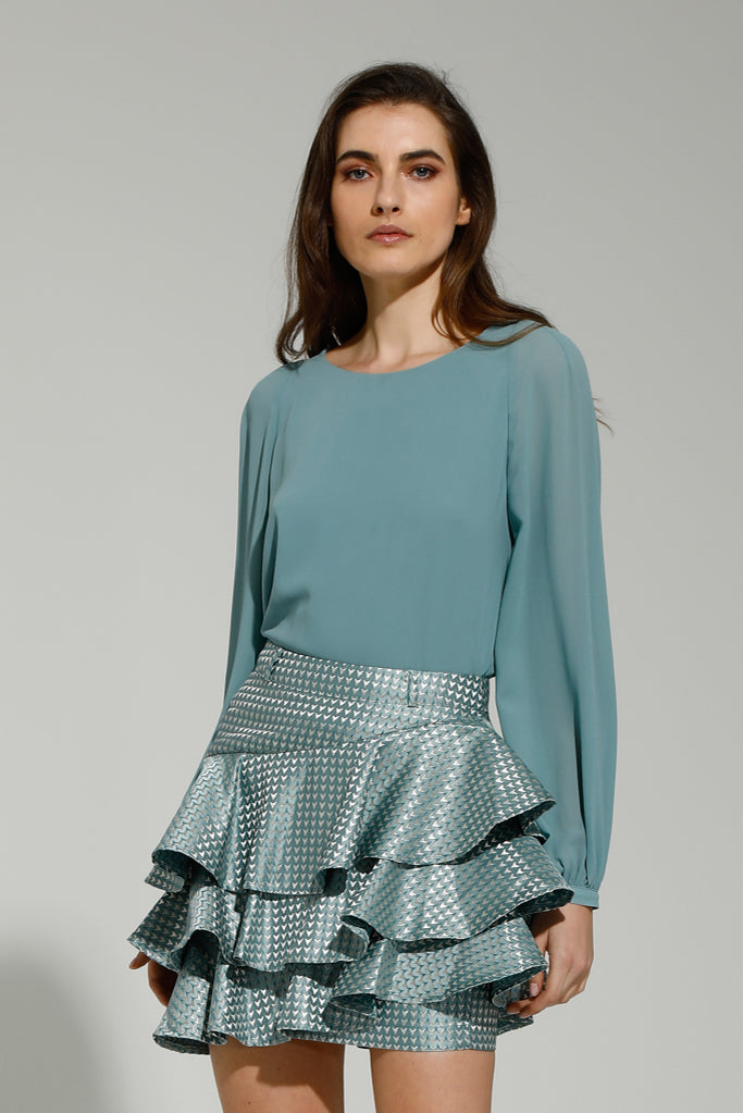 GEORGETTE BLOUSE WITH CHAIN ON THE BEHIND NECK