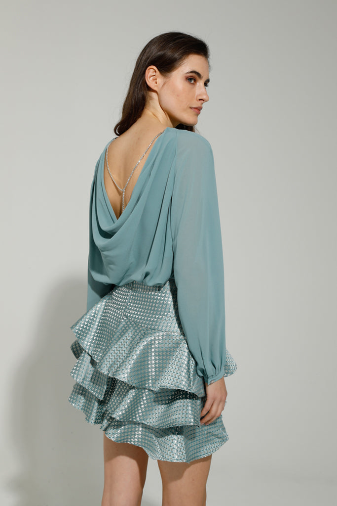 GEORGETTE BLOUSE WITH CHAIN ON THE BEHIND NECK