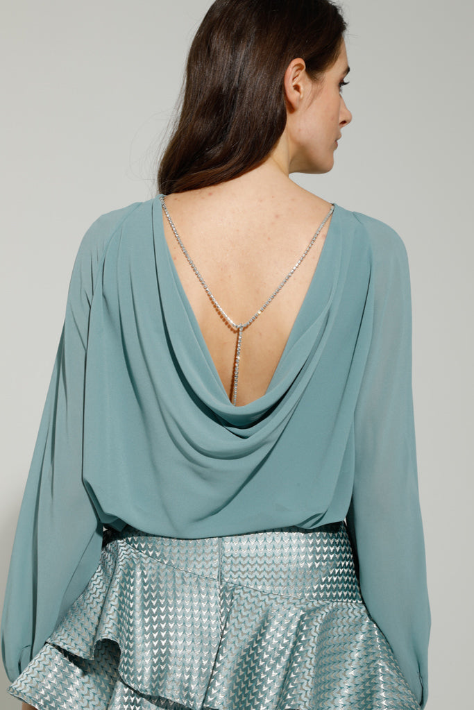 GEORGETTE BLOUSE WITH CHAIN ON THE BEHIND NECK