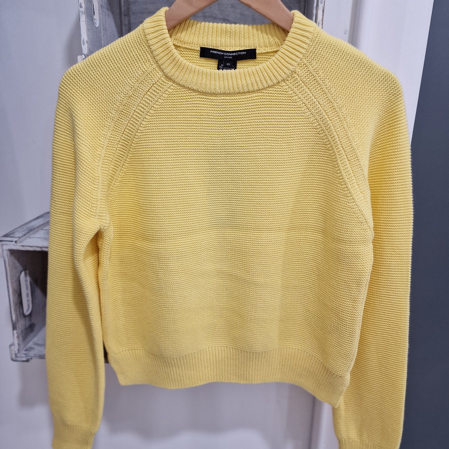 Mozart yellow jumper