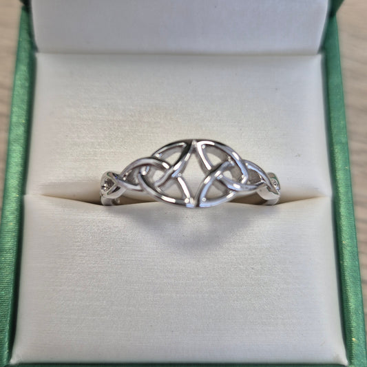 Celtic Ring with band detail R274