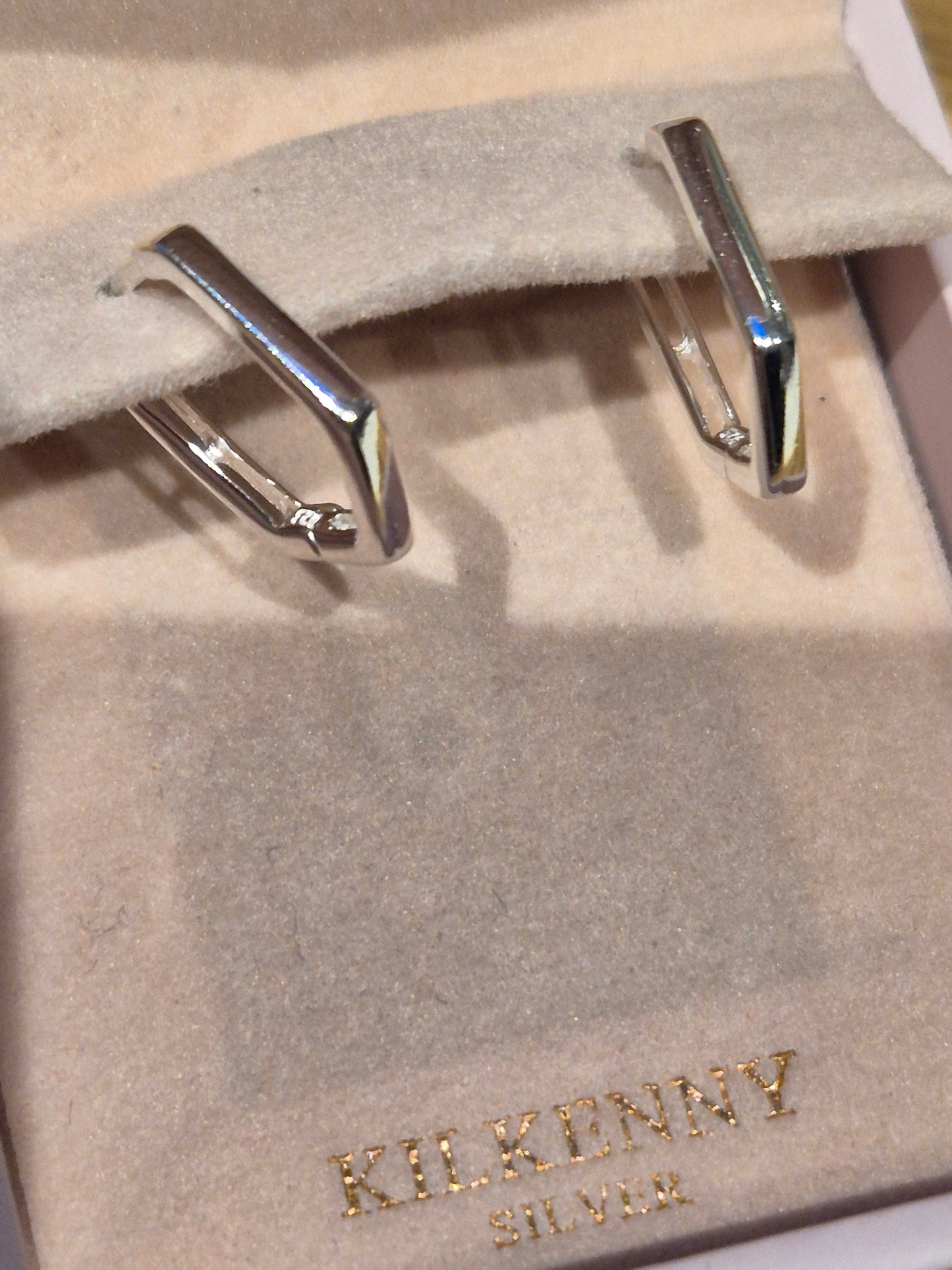 Silver angle hoop earrings E2032