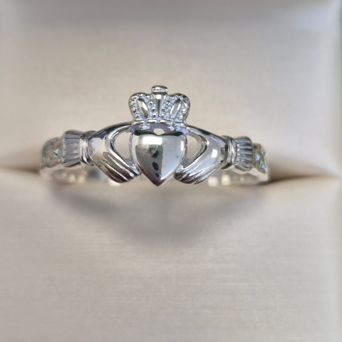 Celtic Claddagh Ring with band detail R287