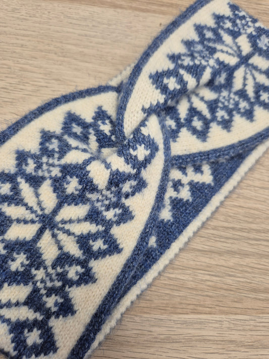 Navy and cream mix starflower knit headband