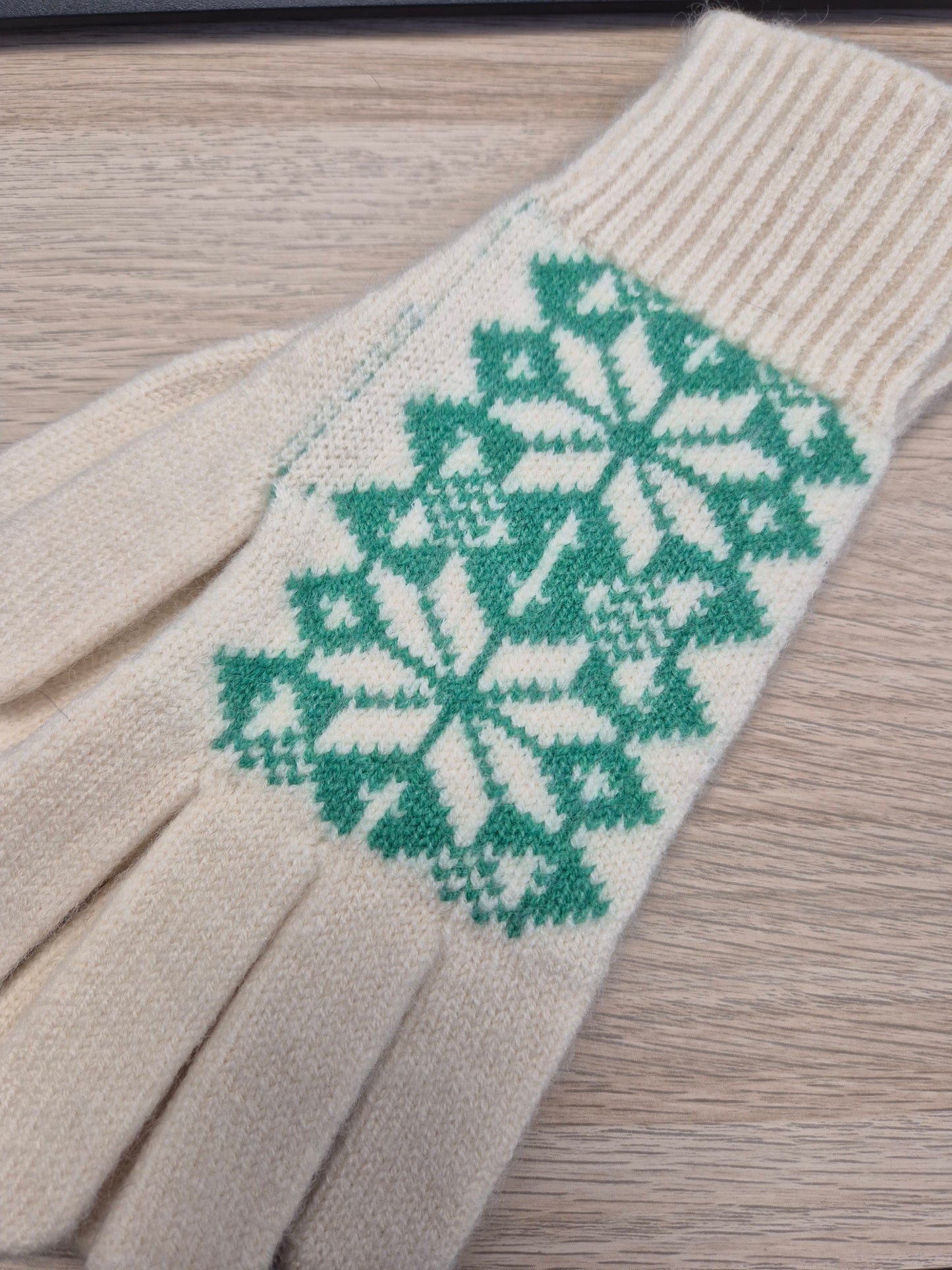 Green and cream scandi starflower gloves