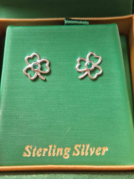 Fine Shamrock Studs earrings CS339