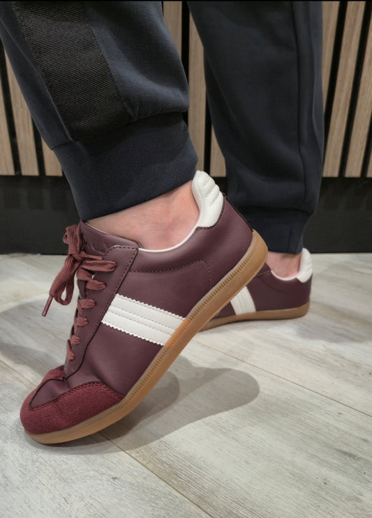 Callie burgundy trainer
