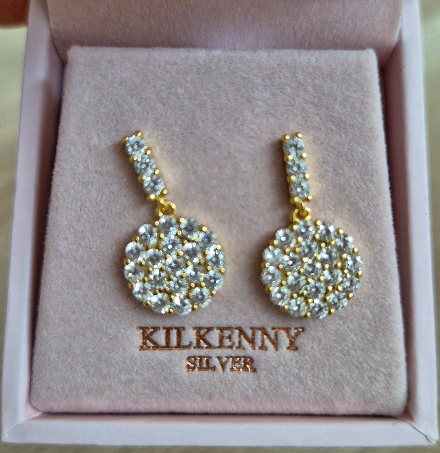 GOLD BEAUTY DROP EARRINGS