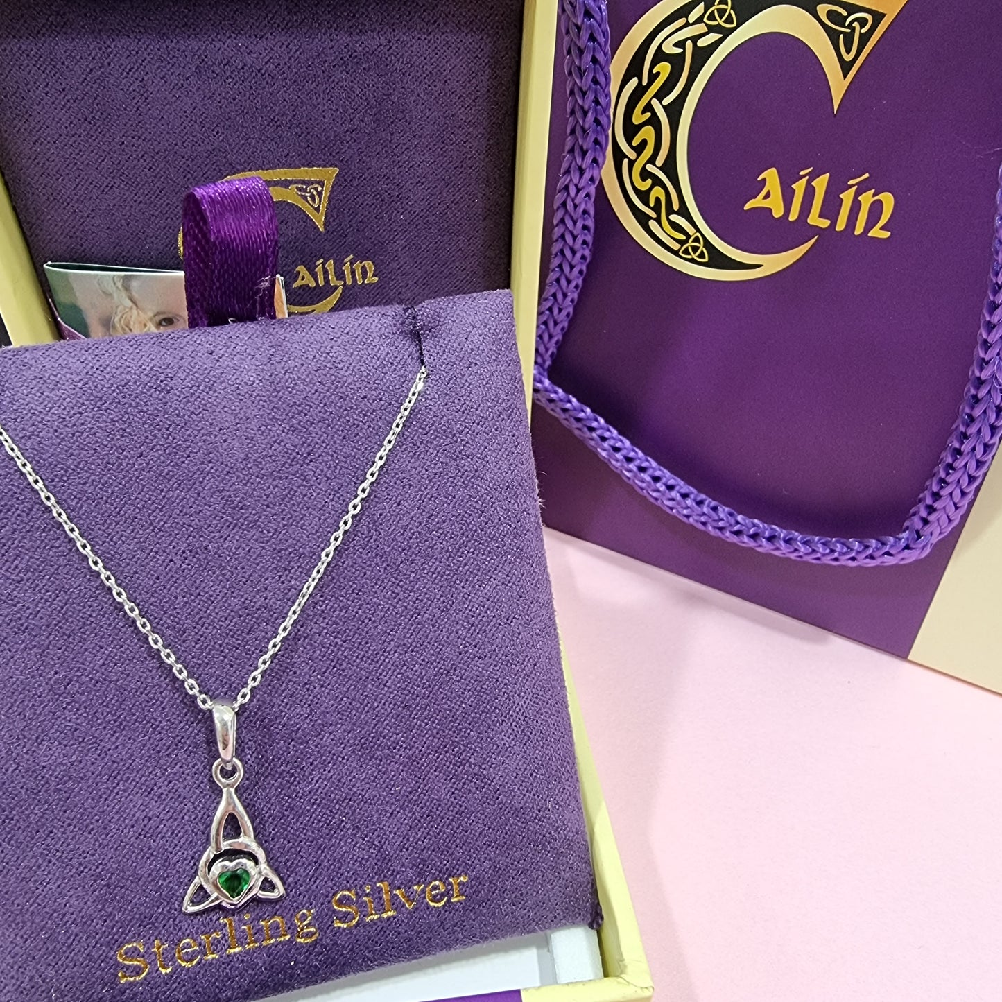 Green heart trinity pendant P314121EM