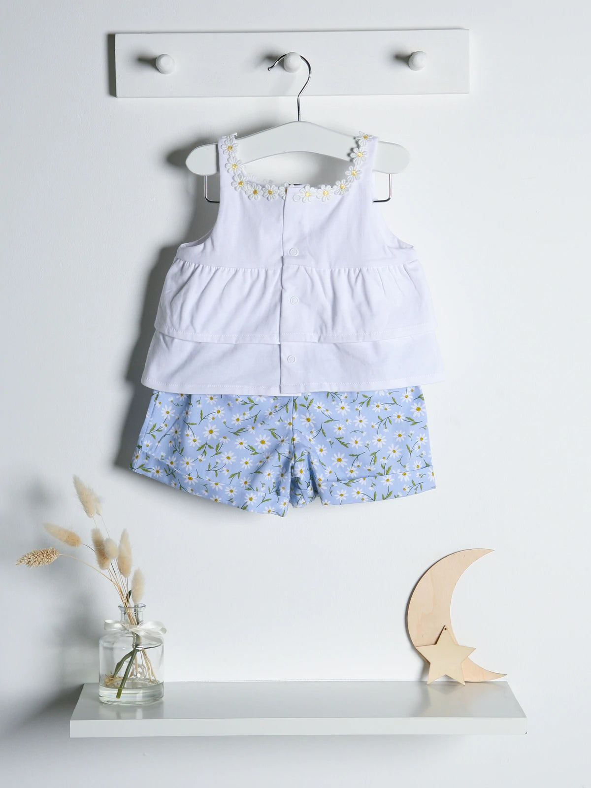 sardon daisy vest & shorts set