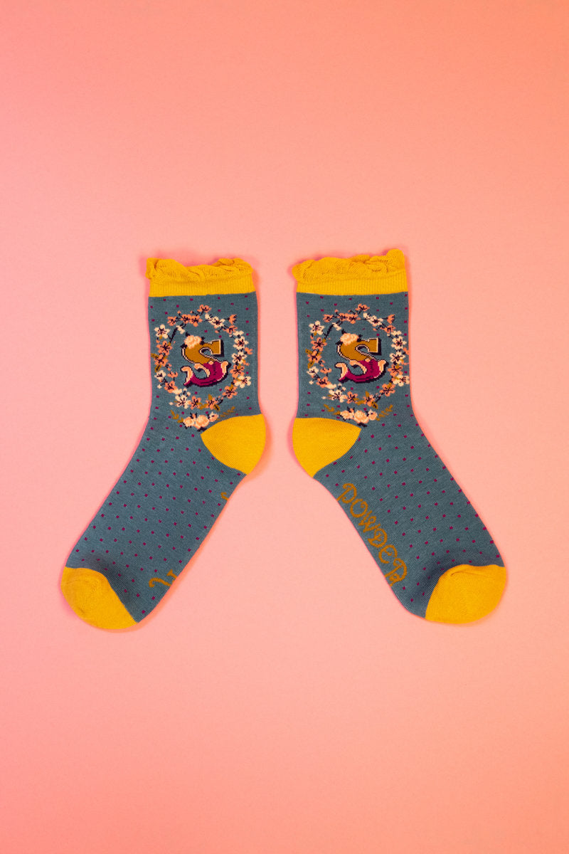 A-Z Ankle Socks