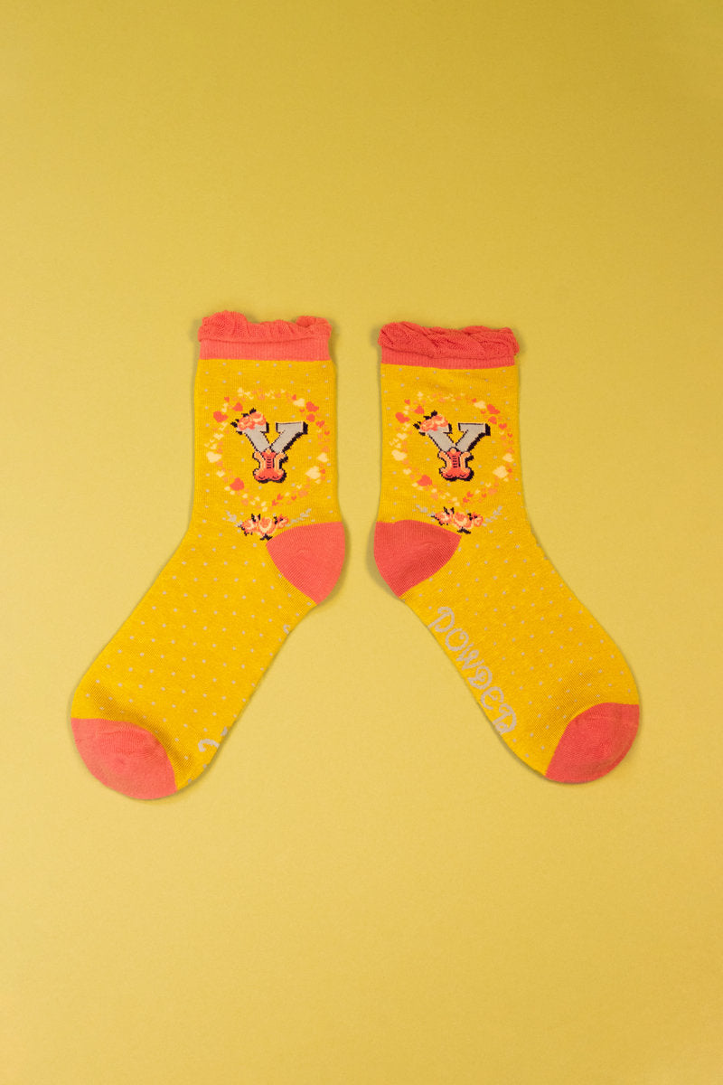 A-Z Ankle Socks