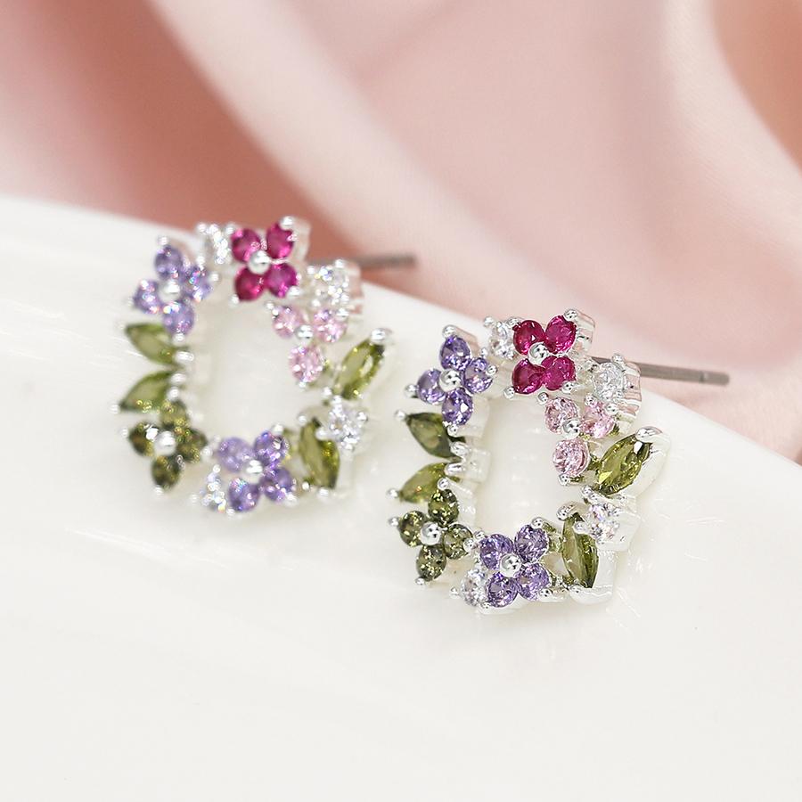 Silver plated floral crystal circle stud earrings