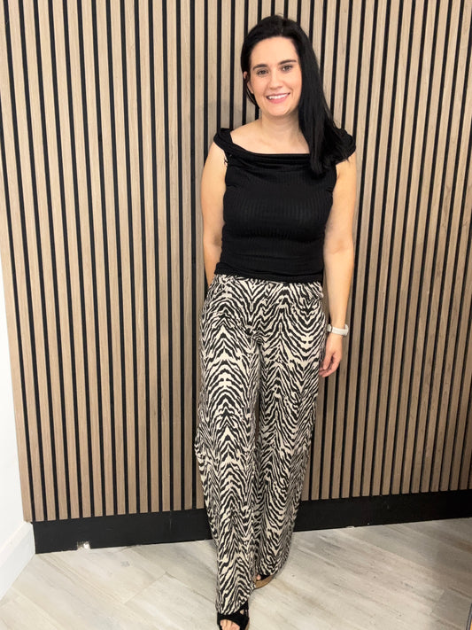 Rachel wideleg HW black zebra print jeans