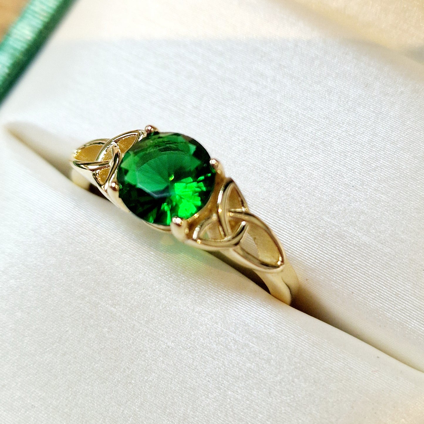 Celtic Ring with Emerald Cubic Zirconia- Gold R267