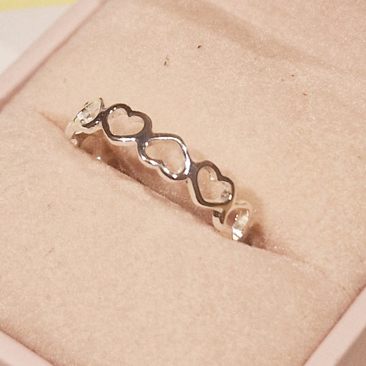 Heart ring band - silver