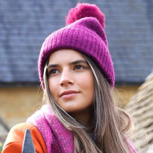 Recycled blend classic berry bobble hat