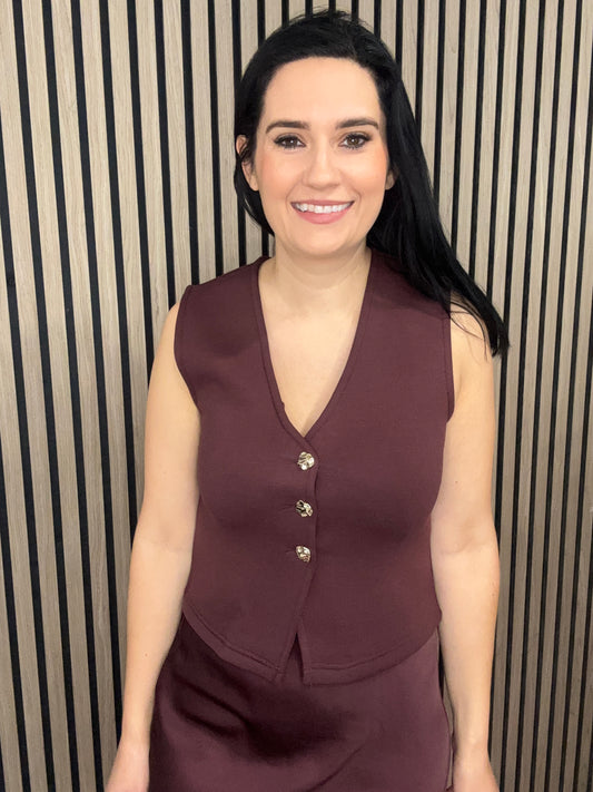 Naomi vest in burgandy