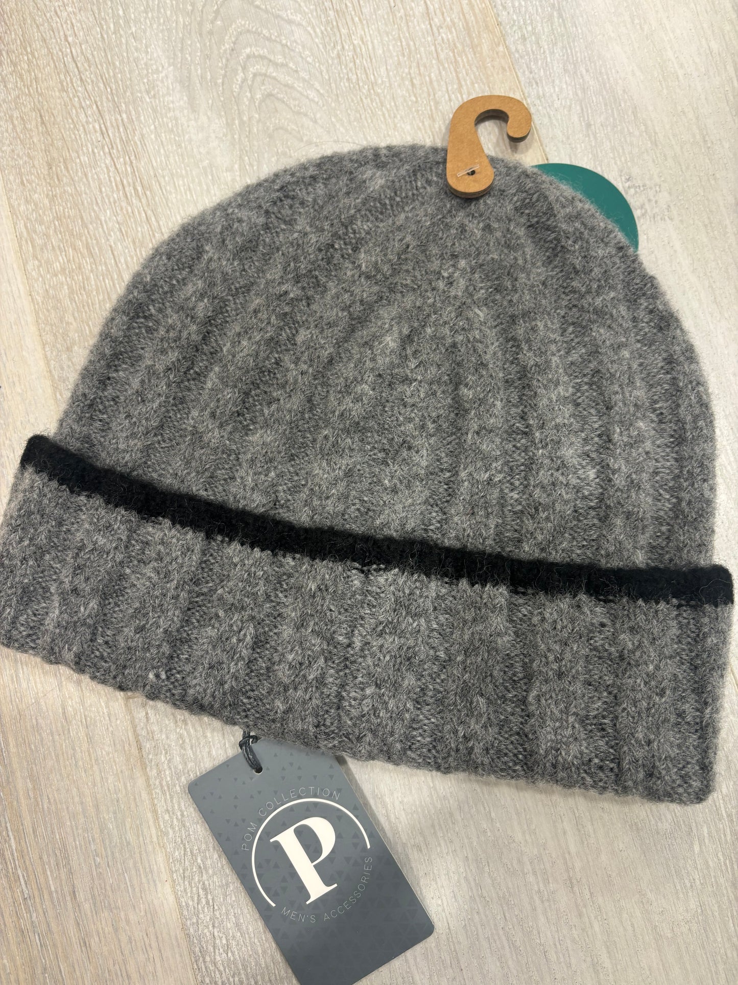 Mens Grey knitted hat