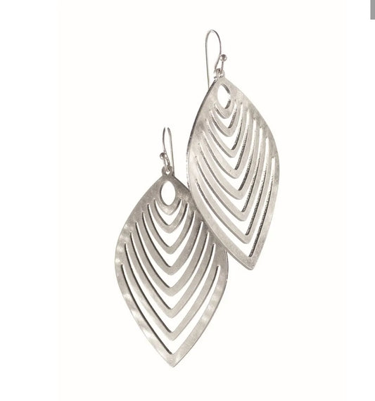 LG029 Tribal Sheild Drops - Worn Silver