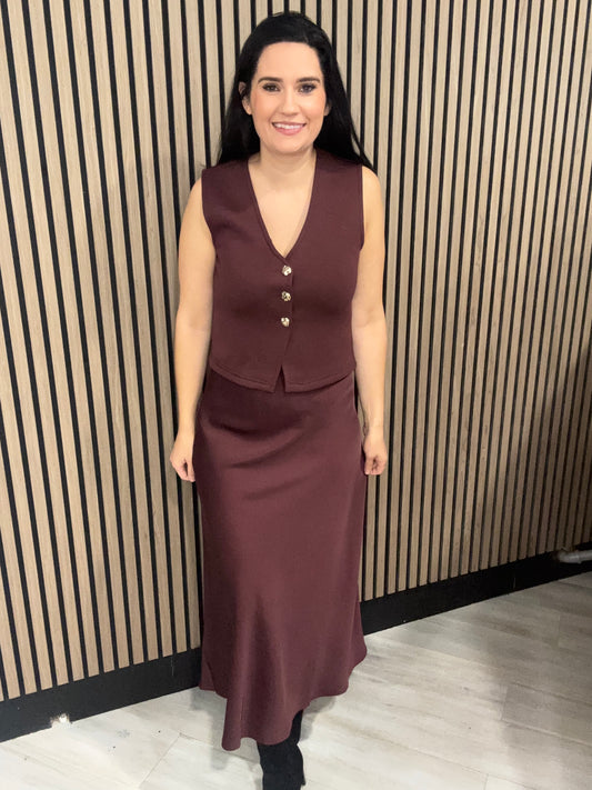 Naomi vest in burgandy