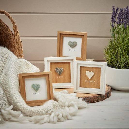 PEBBLE HEART EASEL PLAQUE WOODEN