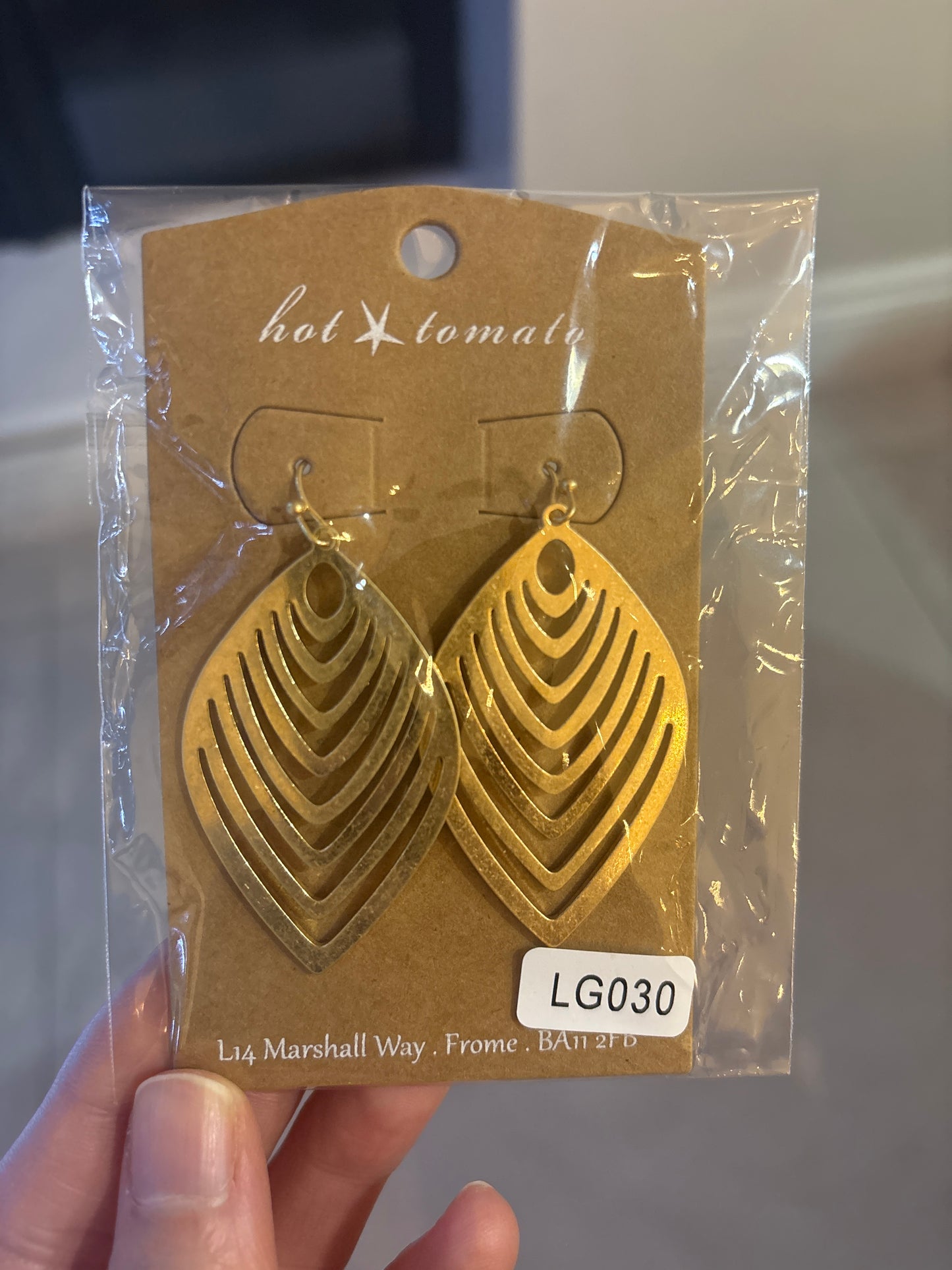 LG030 Tribal Sheild Drops - Worn Gold