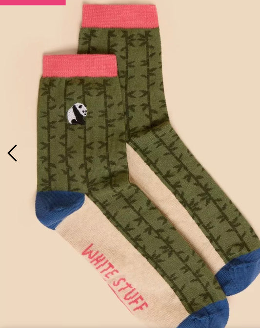 EMBROIDERED PANDA ANKLE SOCK  IN GREEN MULT