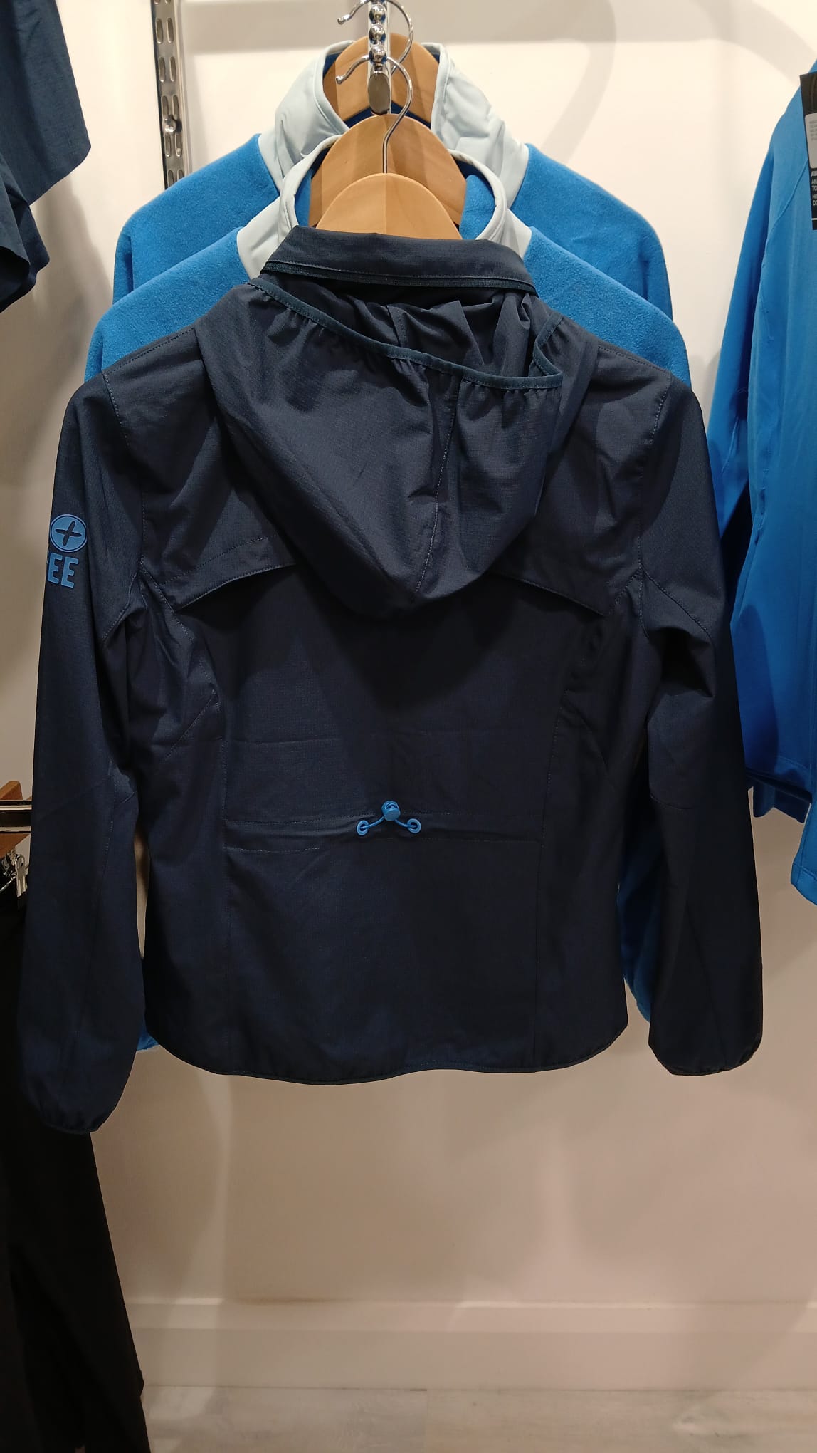 CELERO JACKET IN PETROL BLUE with blue logo