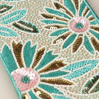 81453 Turquoise beaded floral holiday purse