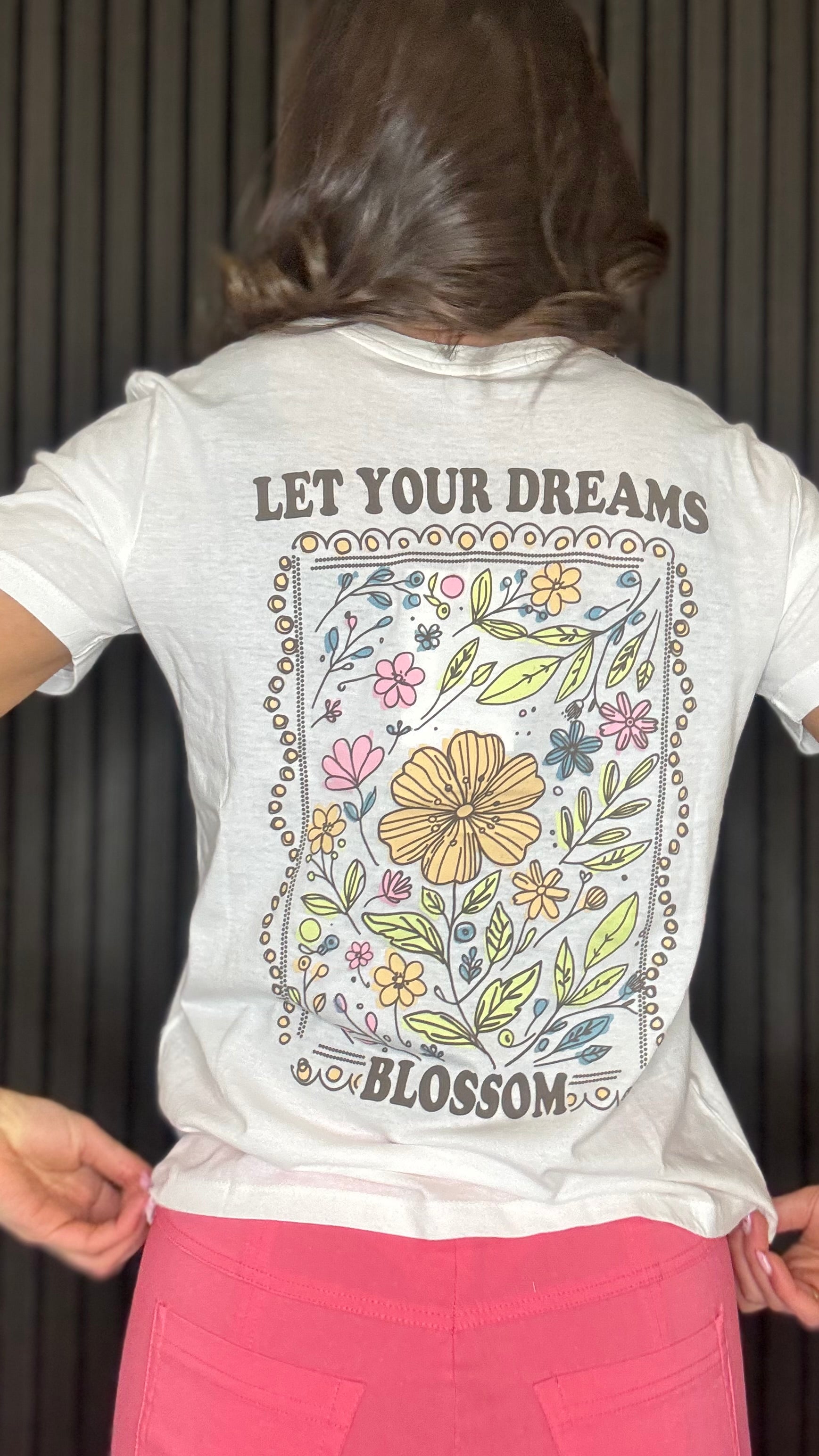 Lucy Tee floral graphic T-shirt in white – front view