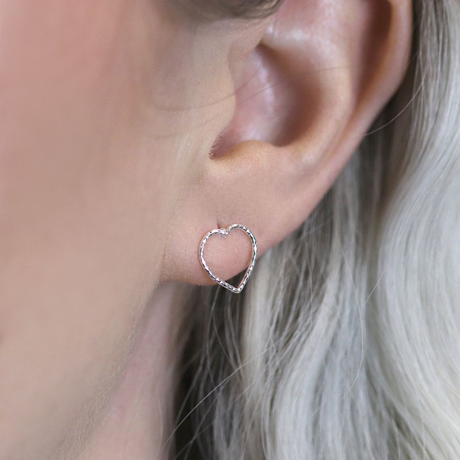 Sterling silver textured wire heart stud earrings