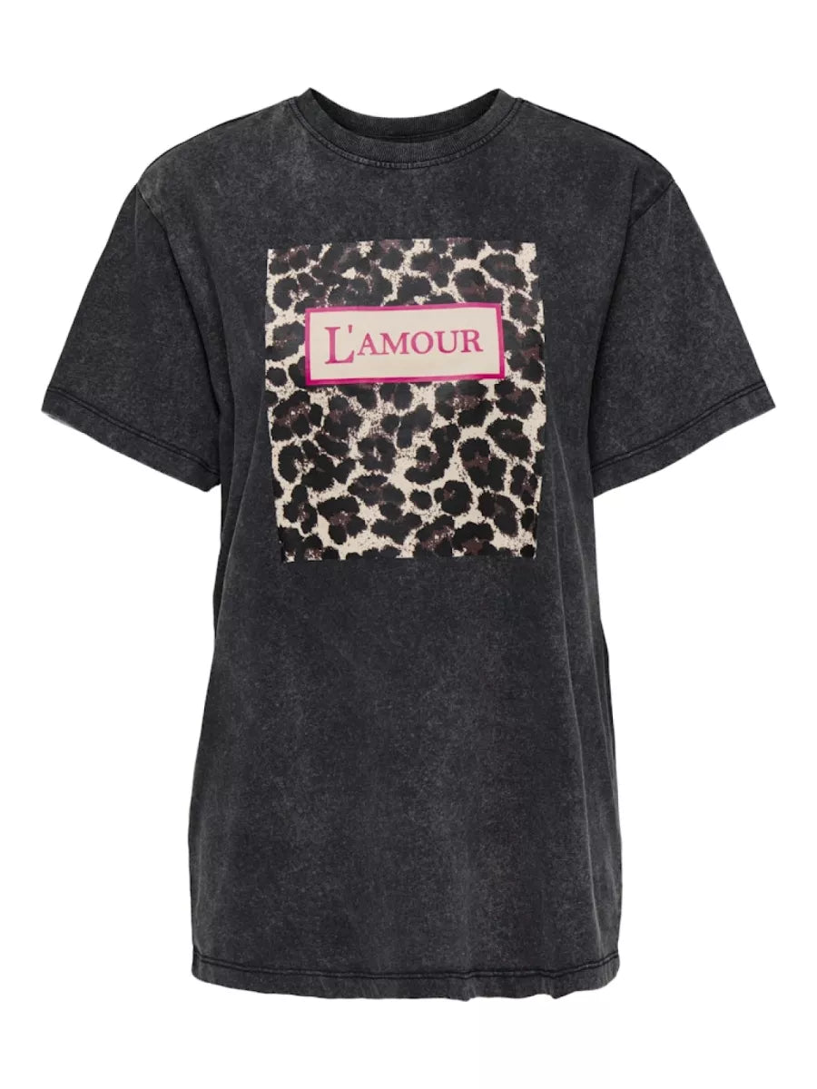 Leopard print amour black tshirt