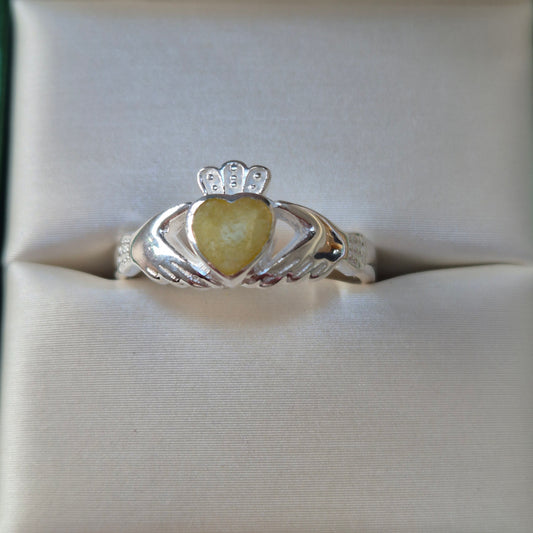 Marble stone claddagh ring R278