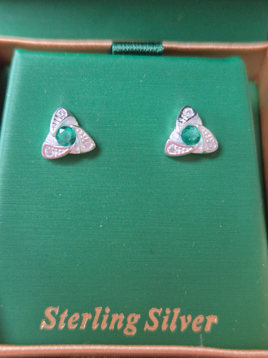 Small twist trinity stud with Emerald stone CS322