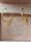 Fine small gold hoop earring E2024