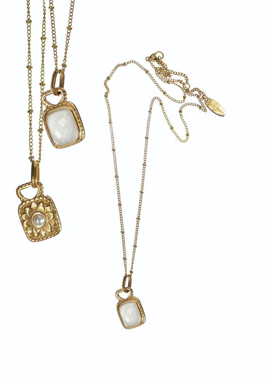 Dolly Drop - Stainless Golden / White Opal / Pearl necklace
