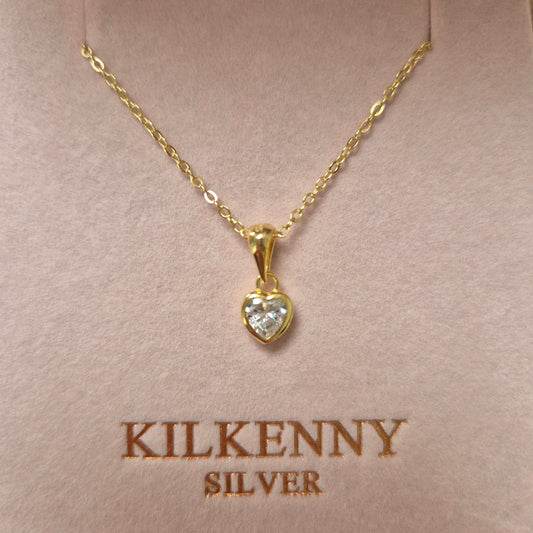 GOLD LOVE HEART NECKLACE L3150