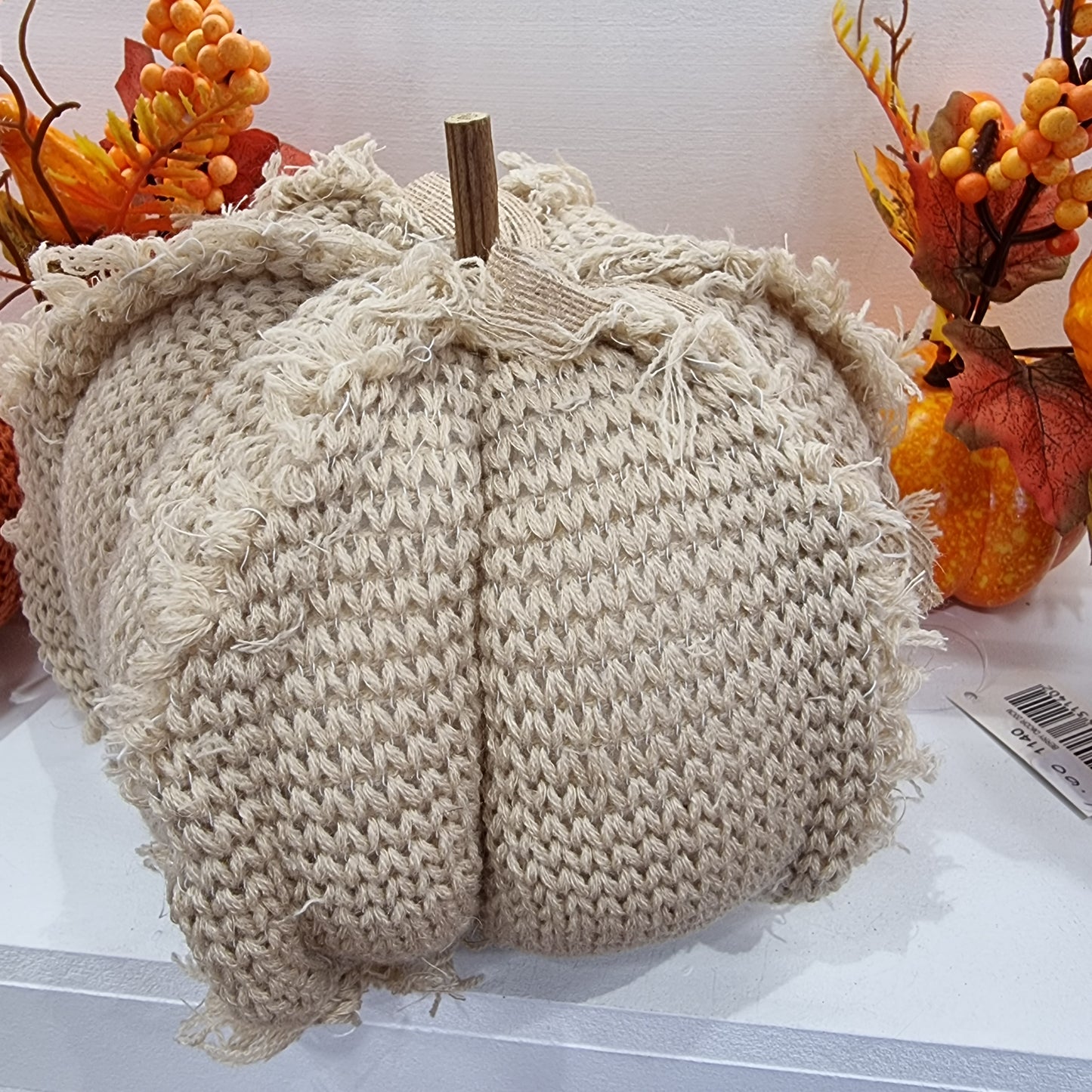 Cream knitted pumpkin large 31196