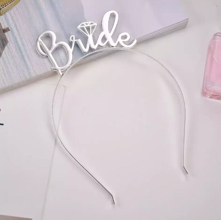 Bride hair band in Silver